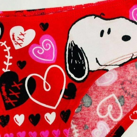 Briefly Stated Peanuts Snoopy Valentine Hipster Size XSmall - Picture 3 of 7